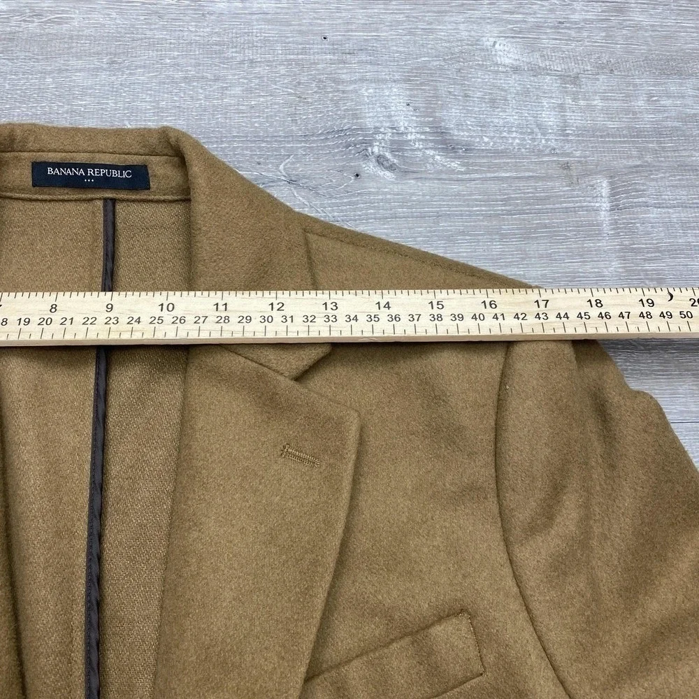 Banana Republic Blazer Mens 38R Beige Wool Blend Tailored Fit Sport‎ Coat Jacket